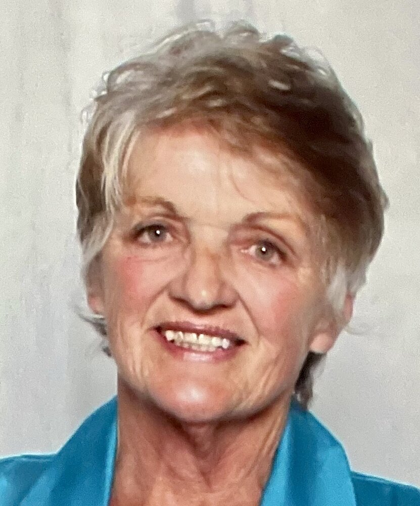 Gloria Lewis